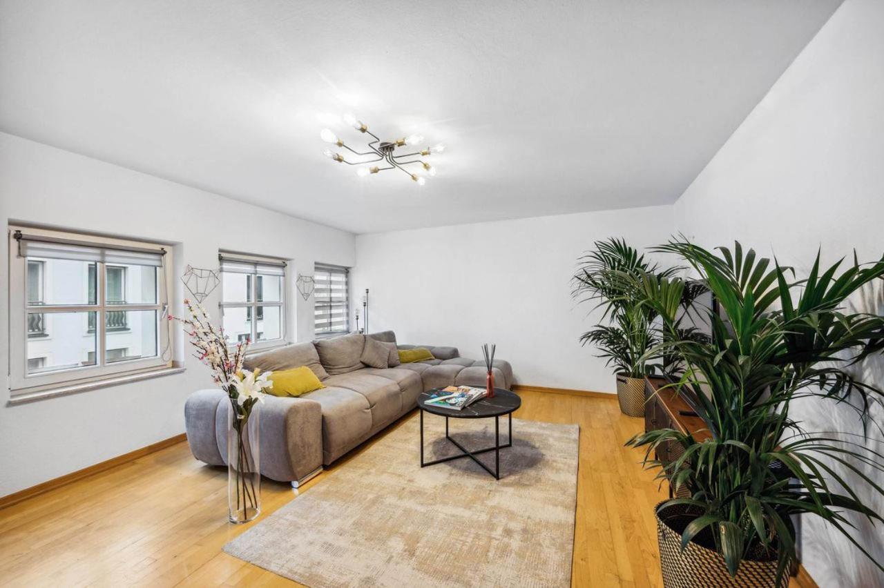 140 Sqm - Dream Flat In Old Town - Trade Fair + Arena Düsseldorf